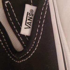 Like New Van's Size 9 Women Men 7.5